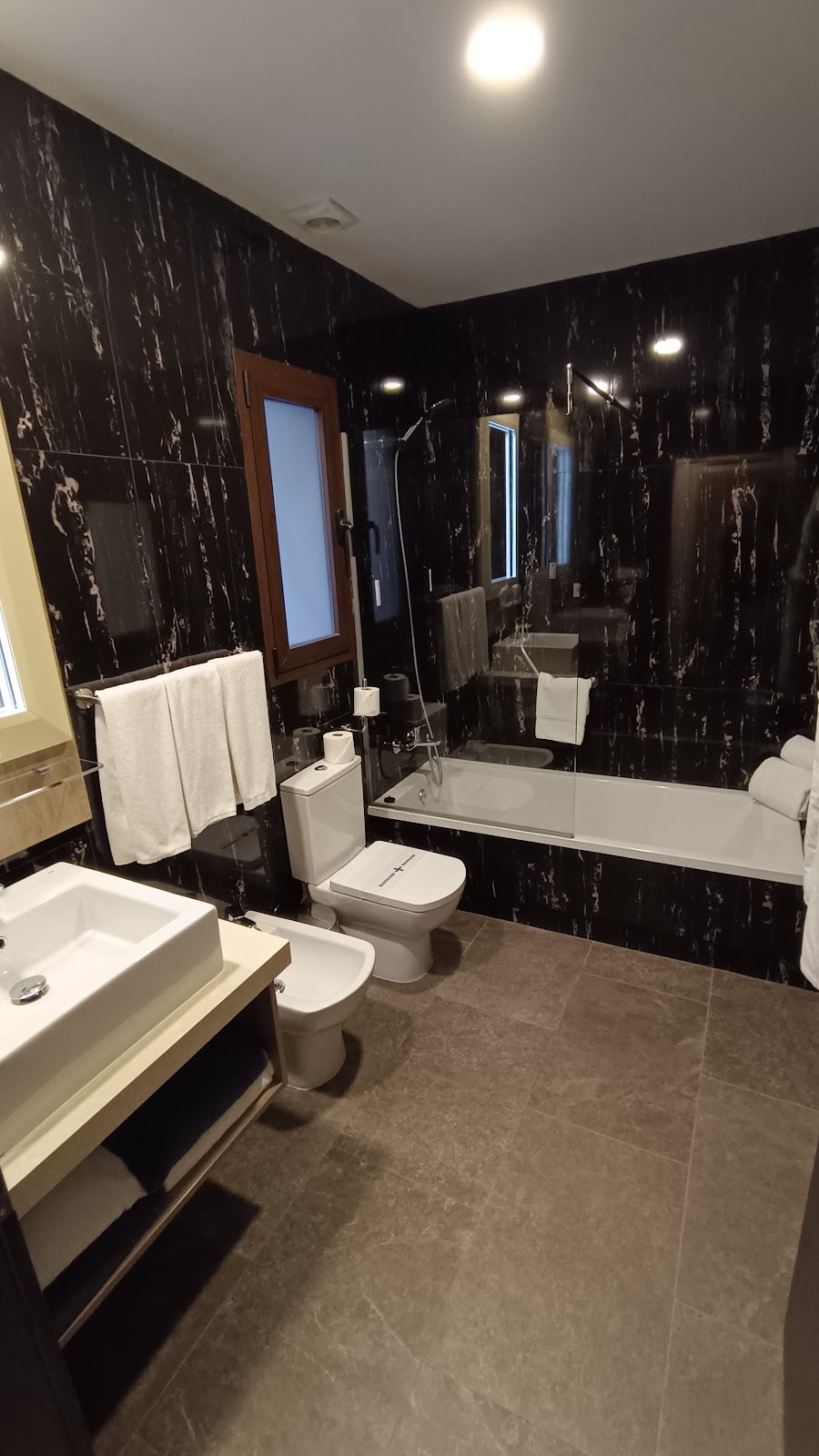 Admiral Lodge photo 10