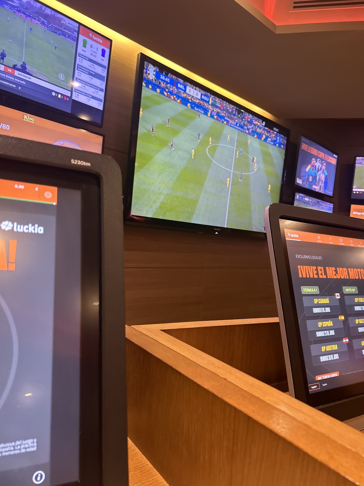 Salón de Juego Luckia Diagonal photo 6