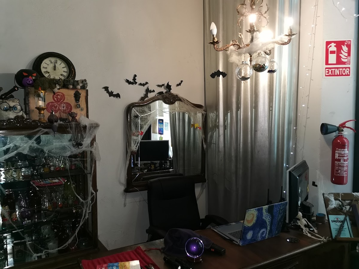 Salón de Juego MagicBox Gràcia photo 10