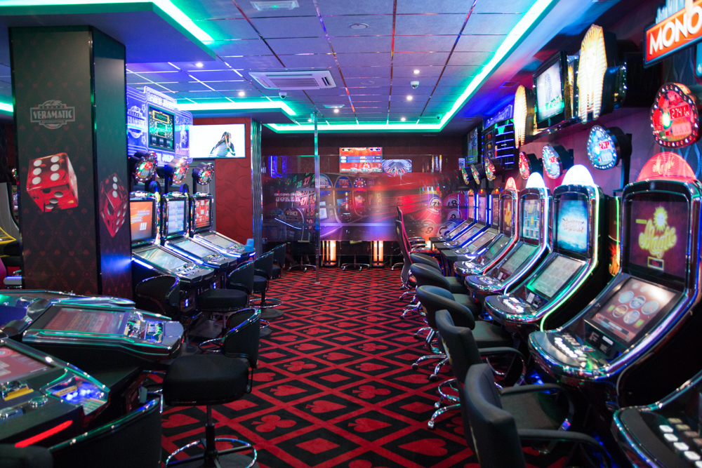 Salón de Juego JOKERBET - Casino in Sevilla, Spain