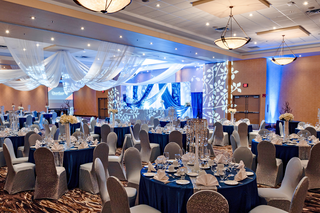 Deerfoot Inn & Casino – Poker photo 5