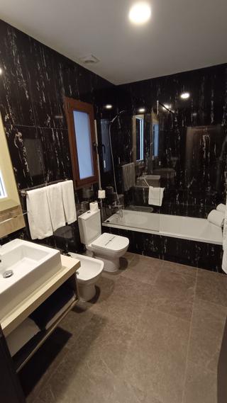 Admiral Lodge photo 10