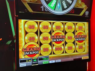 Vulkan Spielhalle Bismarckstraße photo 4