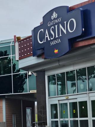 Hiawatha Horse Park Slots photo 7