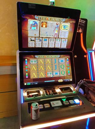 El Dorado salón de juego y apuestas photo 8