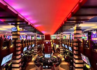 Grand Villa Casino Hotel & Conference Centre – Poker photo 5
