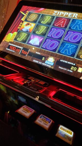 Merkur Spielothek Luxemburger photo 9